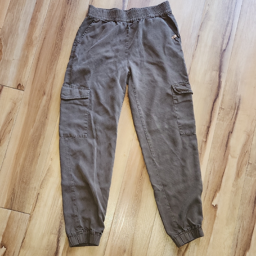 tentree Women's Earthy Cargo Joggers